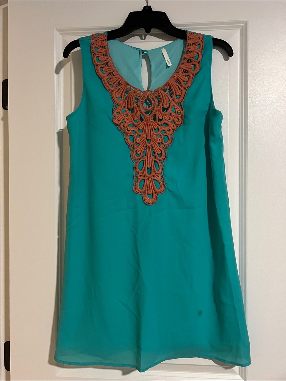 Sleeveless Teal Tunic with Brown Crochet Neckline - Unbranded